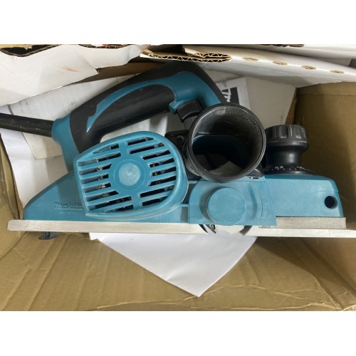 BAZÁR Makita KP0800 Hoblík 82mm, 620W PO SERVISE!!