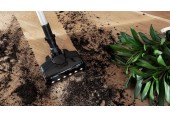 BAZÁR!! Bosch Unlimited 7 Aku vysávač (18V/3,0Ah) BBS711W PO SERVISE!!