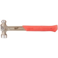 Milwaukee Dielenské zaoblené kladivo 680g 4932492347
