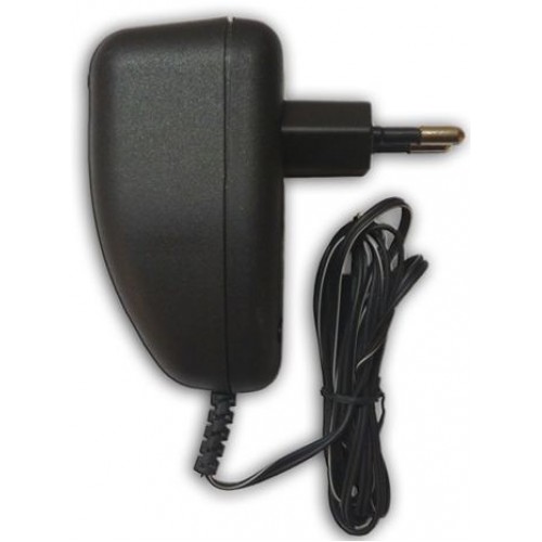 Deramax K02. Sieťový napájací zdroj 12V 1005 Deramax K02. Sieťový napájací zdroj 12V 1005