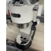 BAZÁR DeLonghi Dedica Style Pákový kávovar EC 685.W PO SERVISE